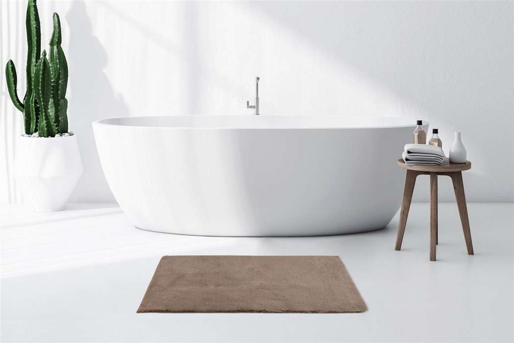bj7v5-65-100-badematte-rabbit-light-200-dunkelbeige-65cm-x-100cm-ambiente-201.jpg
