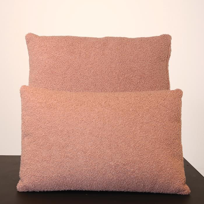 kussen-avantgarde-roze-30x50-2.jpg